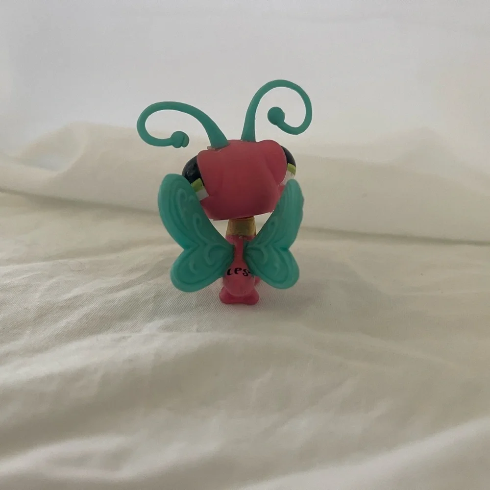 Littlest Pet Shop LPS Pink Butterfly #1917